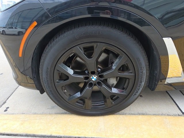 Used 2019 BMW X7 xDrive50i w/ Premium Package image 11