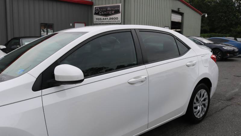 Used 2017 Toyota Corolla LE FWD image 4