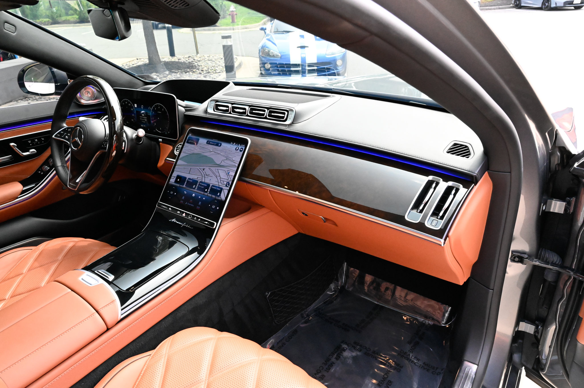 Used 2023 Mercedes-Benz Maybach S 680 4MATIC w/ Manufaktur Leather Package image 62
