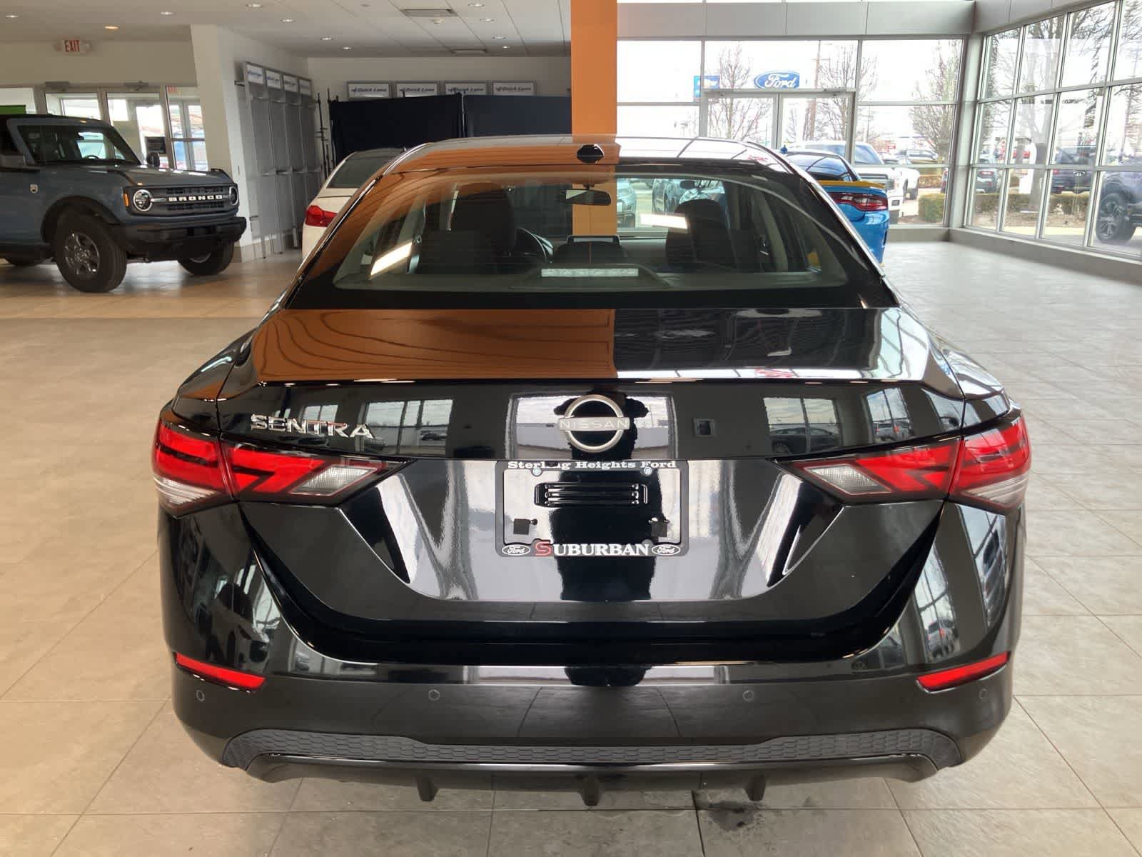 Used 2025 Nissan Sentra SV image 6