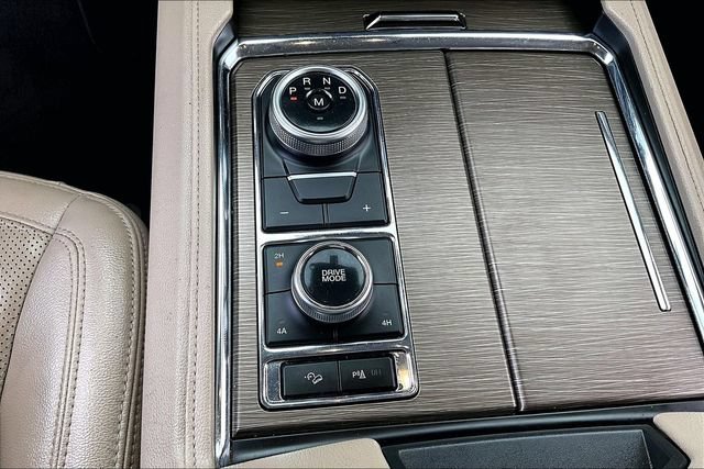 Used 2022 Ford Expedition Limited AWD/4WD image 24