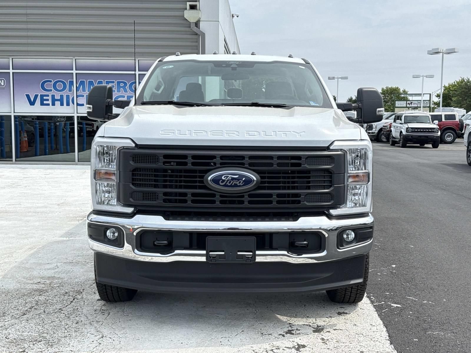New 2026 Ford F250 XL w/ XL Chrome Package AWD/4WD image 8
