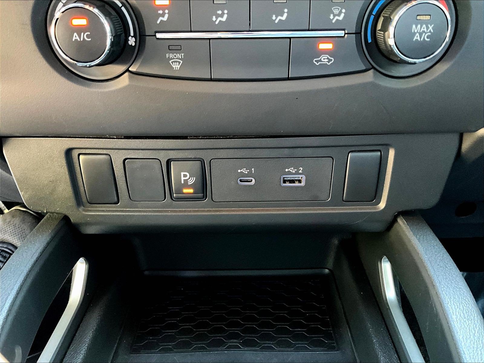 Used 2025 Nissan Frontier SV AWD/4WD image 17