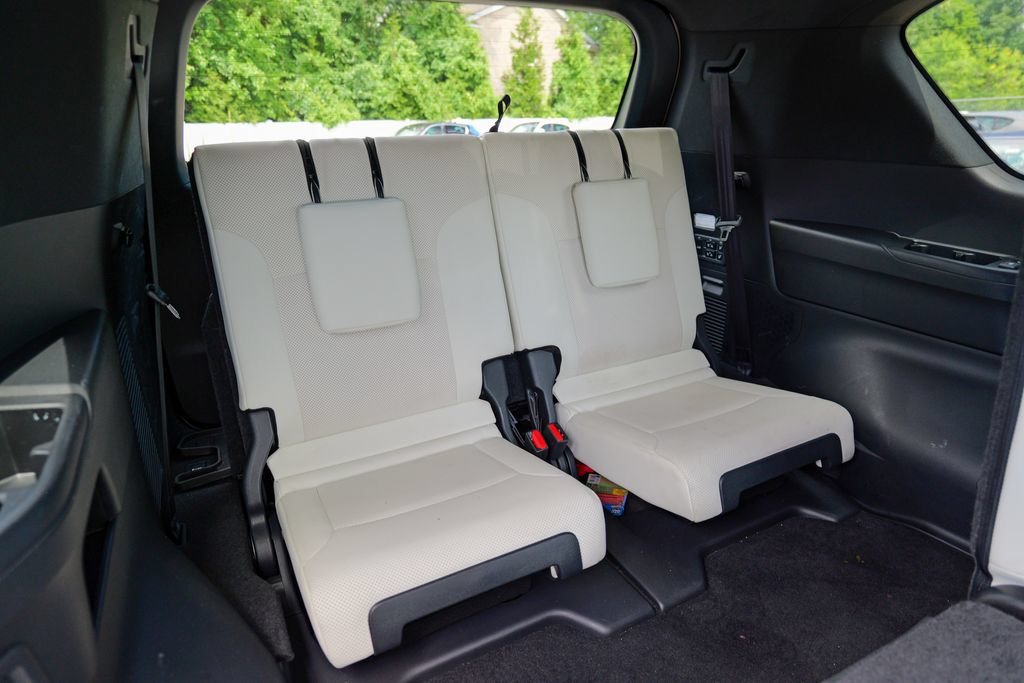 Used 2024 Lexus LX 600 4WD w/ Appearance Package image 36