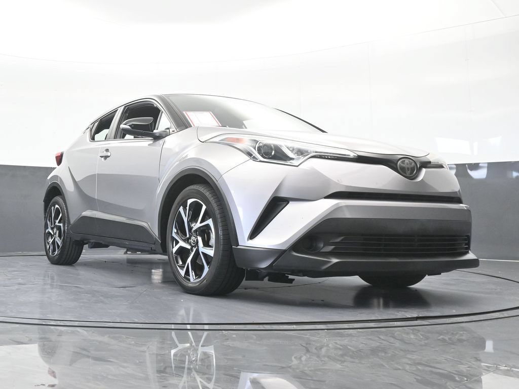 Used 2019 Toyota C-HR XLE FWD image 62