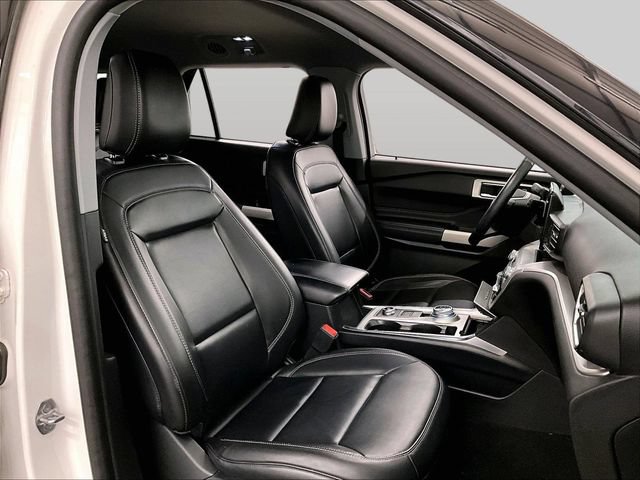 Used 2021 Ford Explorer XLT w/ Equipment Group 202A AWD/4WD image 7