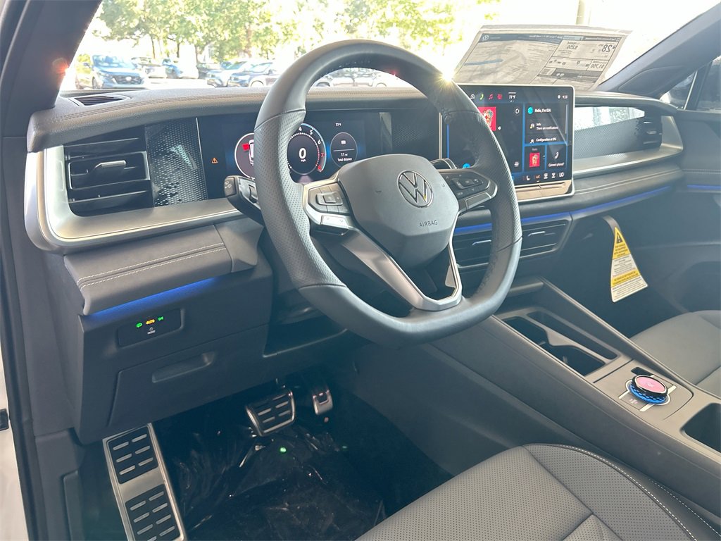 New 2026 Volkswagen Tiguan SE R-Line image 14