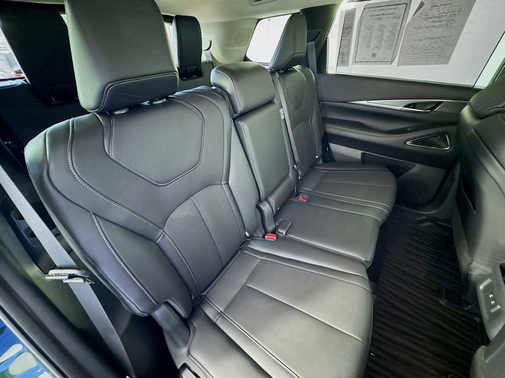 Certified 2026 INFINITI QX60 Luxe w/ Cargo Package FWD image 30