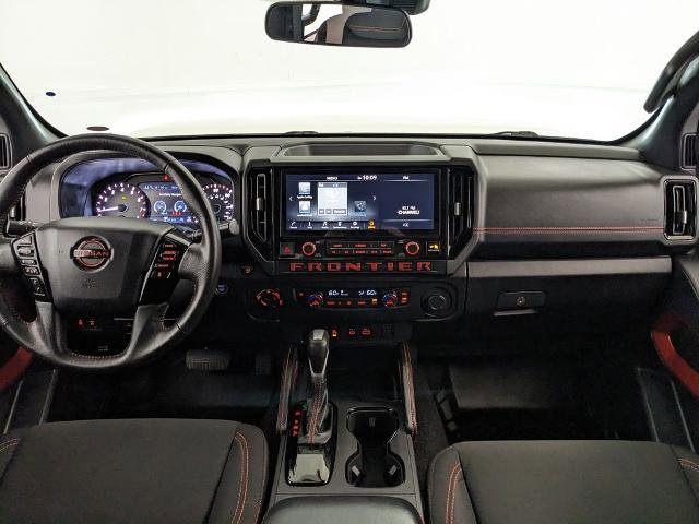 Used 2025 Nissan Frontier PRO-4X AWD/4WD image 8