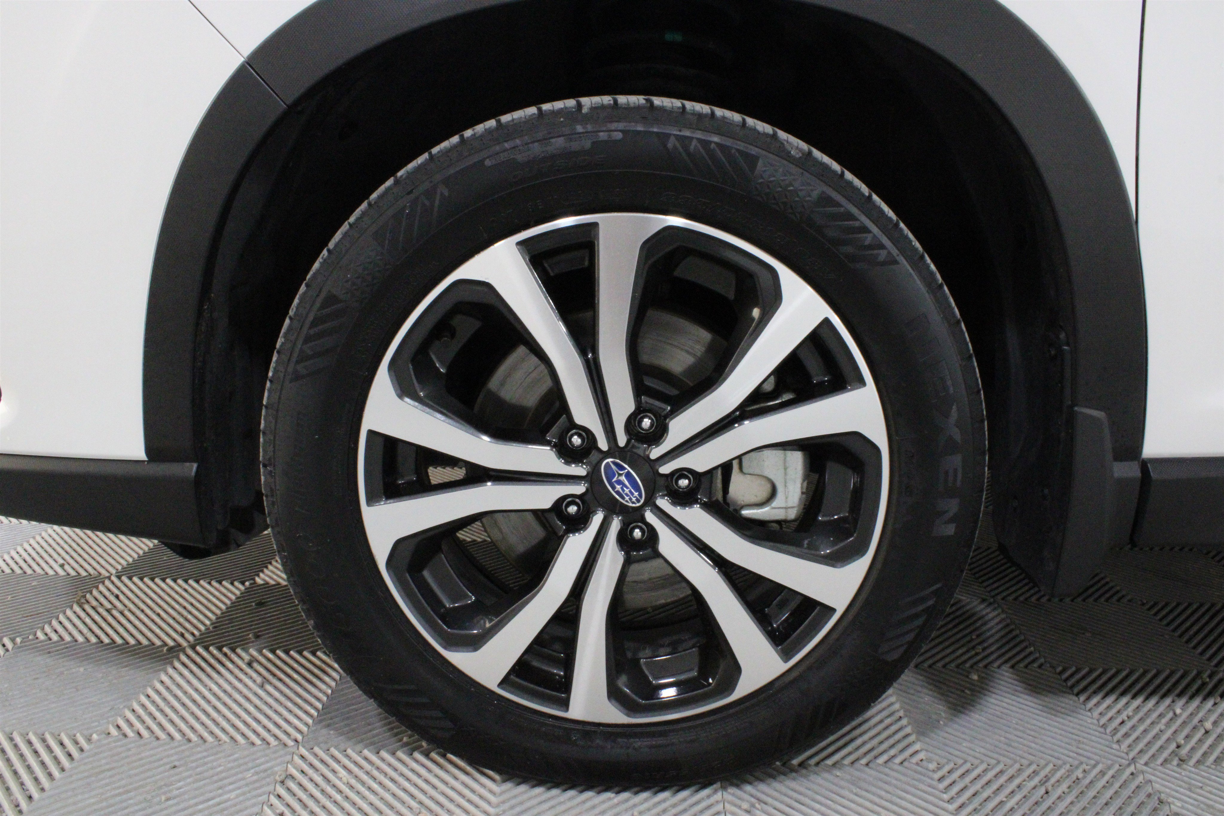 Used 2023 Subaru Forester Limited AWD/4WD image 33