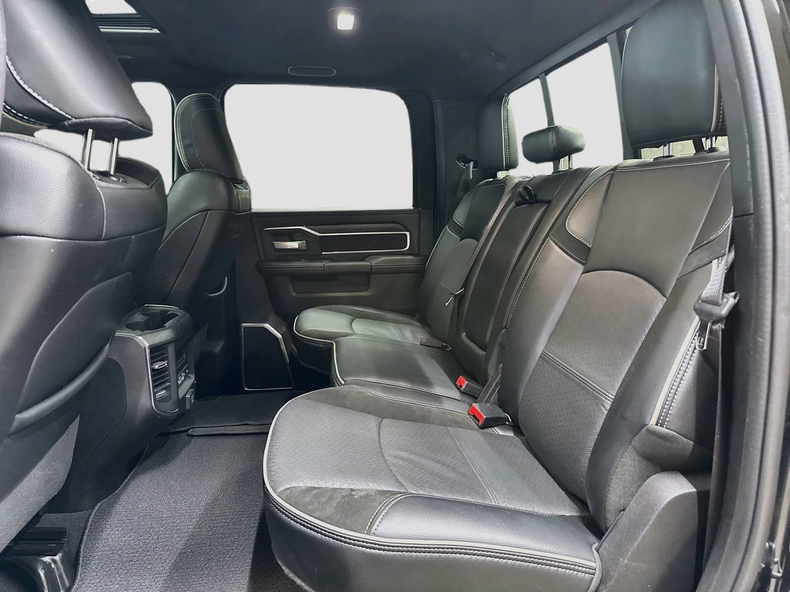 Used 2024 RAM 3500 Laramie w/ Night Edition AWD/4WD image 29