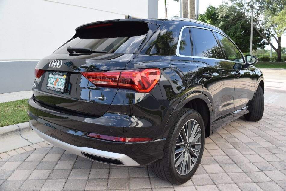 Used 2022 Audi Q3 2.0T Premium w/ Convenience Package AWD/4WD image 6