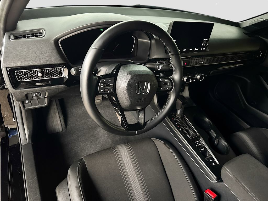 Used 2025 Honda Civic Sport image 10