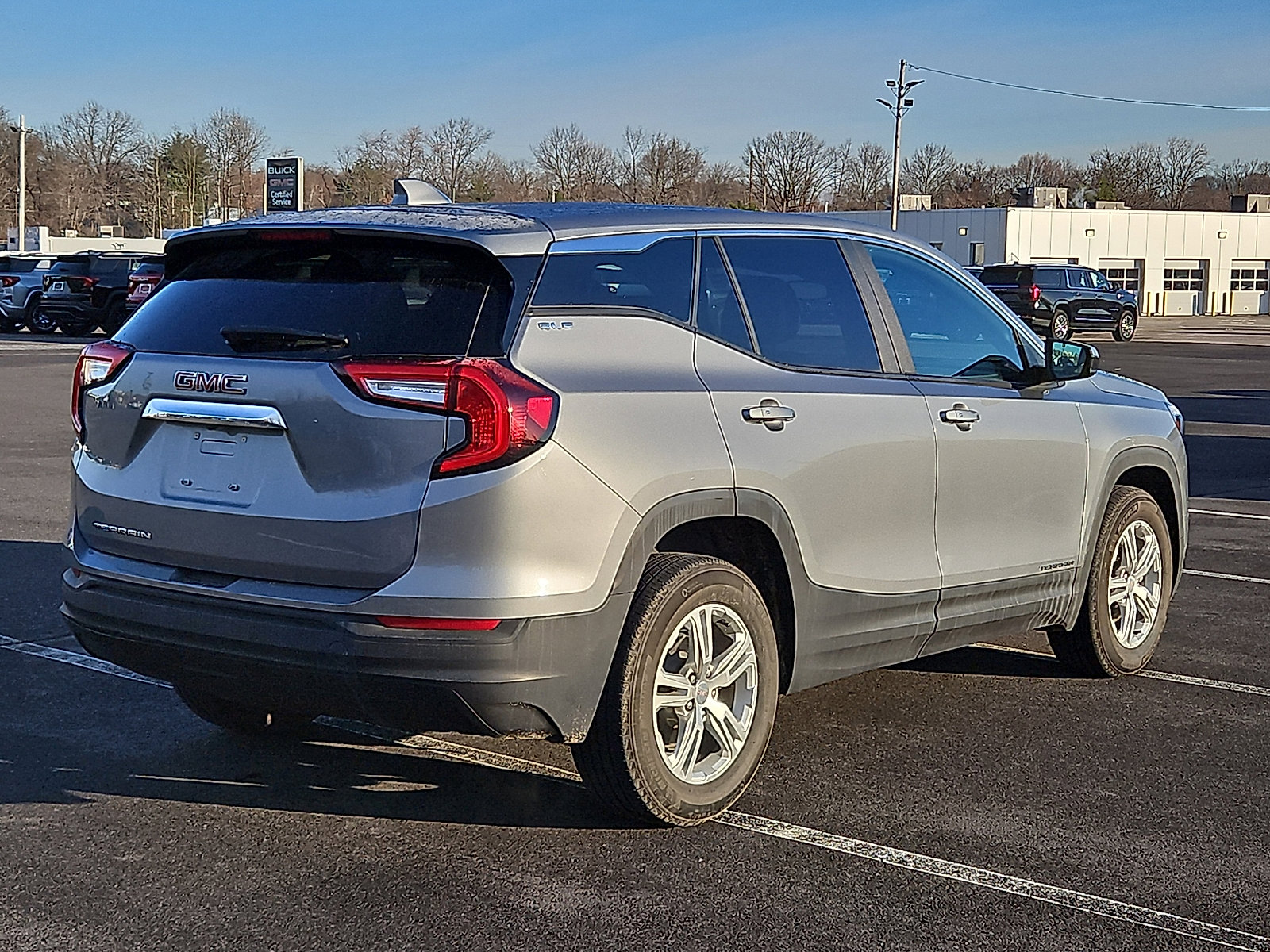 Certified 2024 GMC Terrain SLE image 6