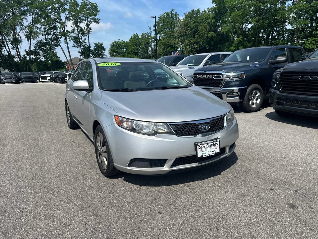 Used 2013 Kia Forte EX FWD image 4
