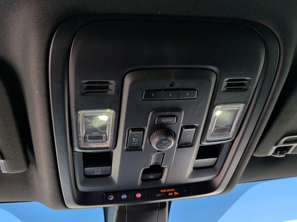 Used 2022 GMC Yukon XL Denali AWD/4WD image 23