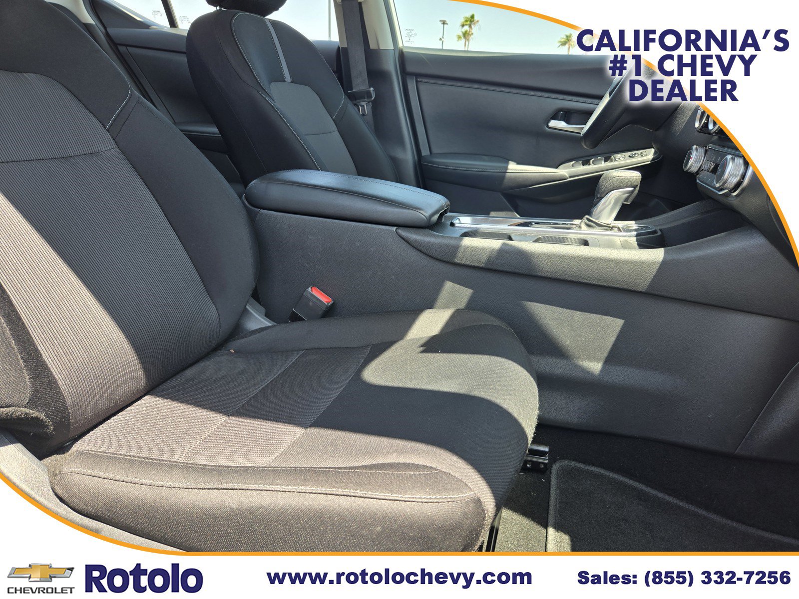 Used 2025 Nissan Sentra SV FWD image 11
