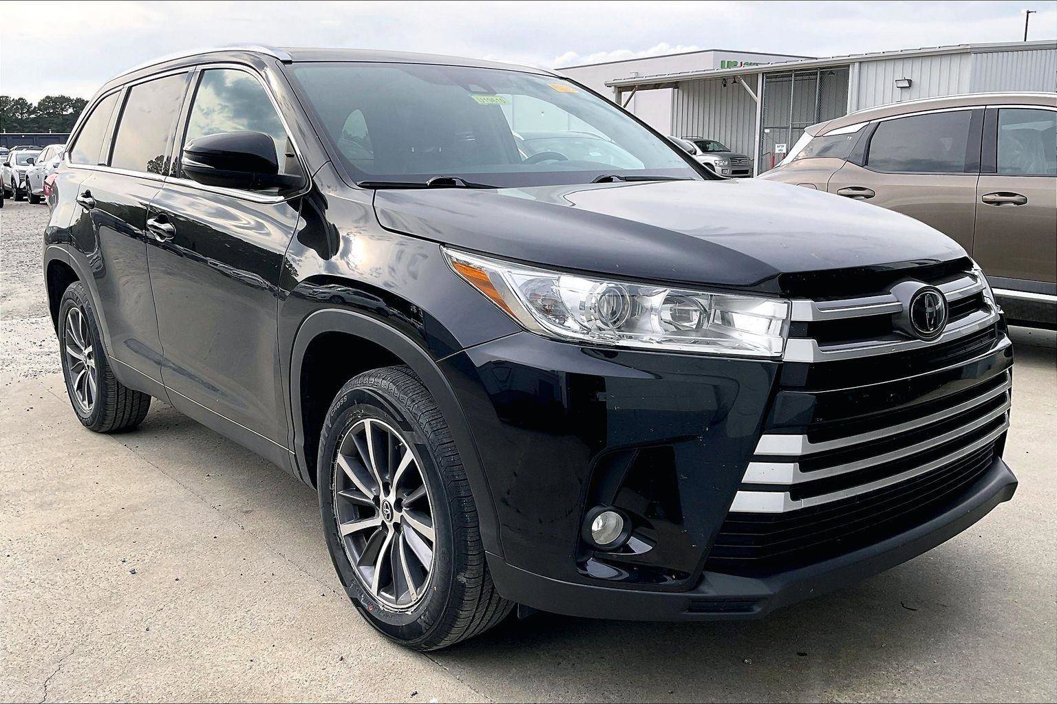 Used 2019 Toyota Highlander XLE
