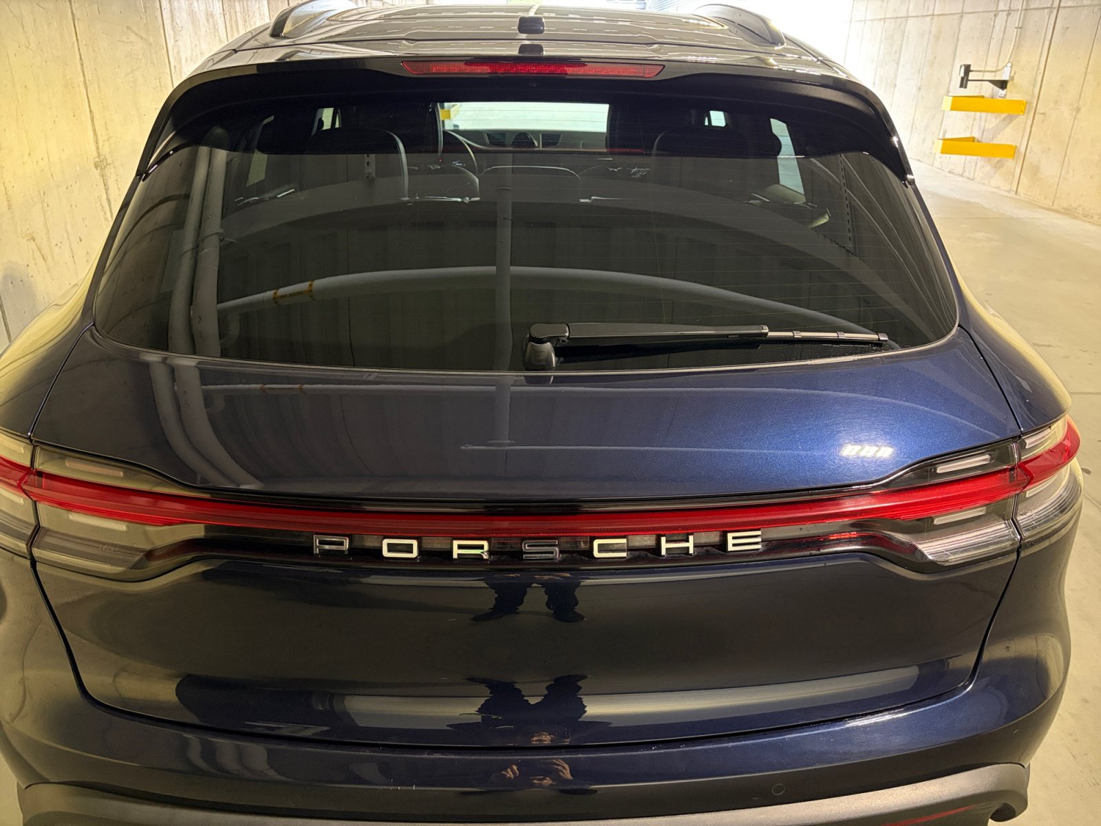 Certified 2023 Porsche Macan Turbo AWD/4WD image 15