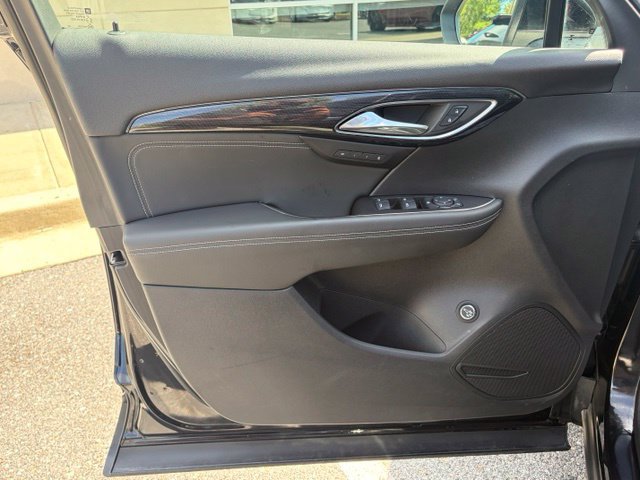 Used 2021 Buick Envision Essence AWD/4WD image 12
