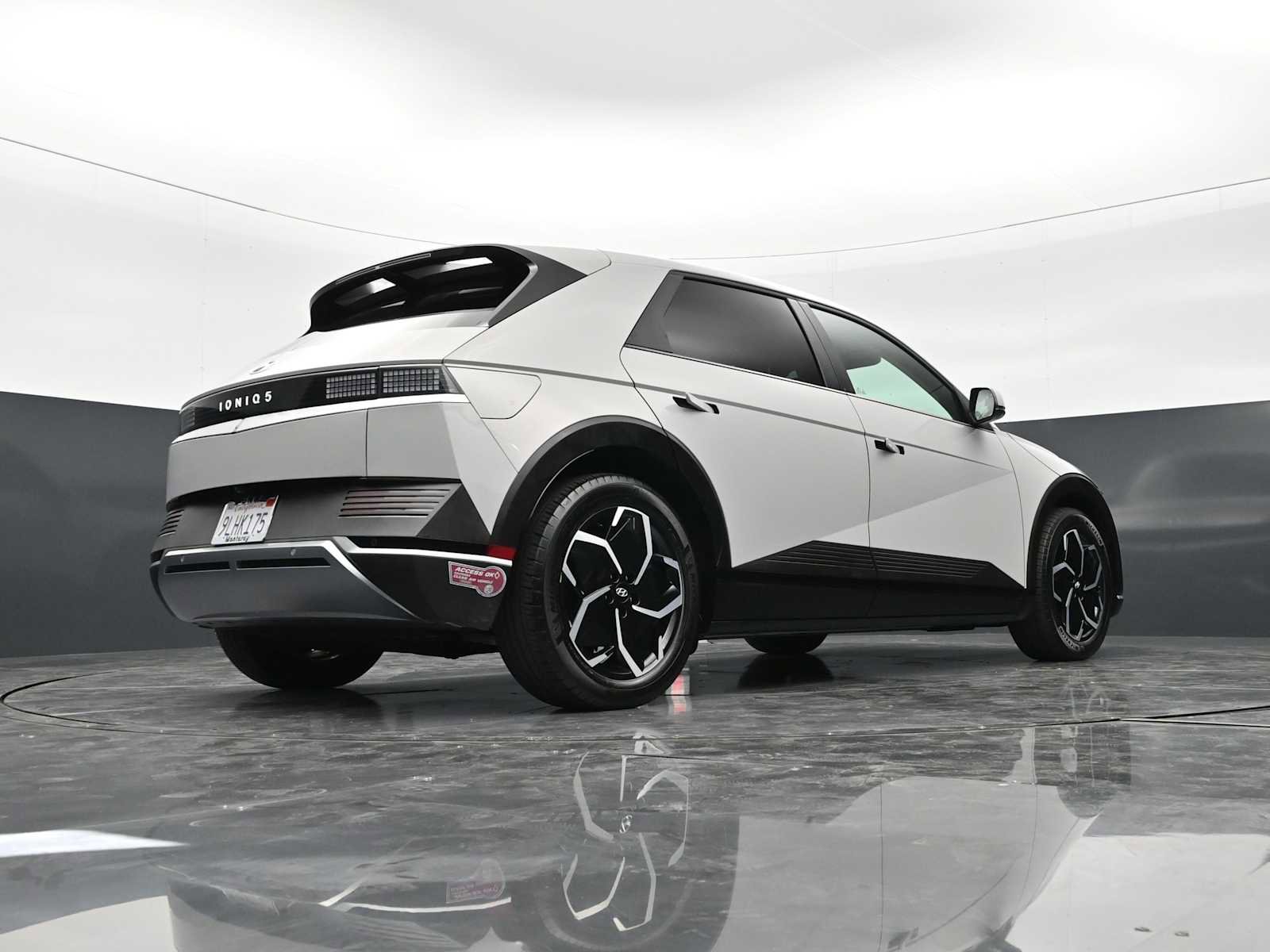 Used 2024 Hyundai Ioniq 5 SEL image 28