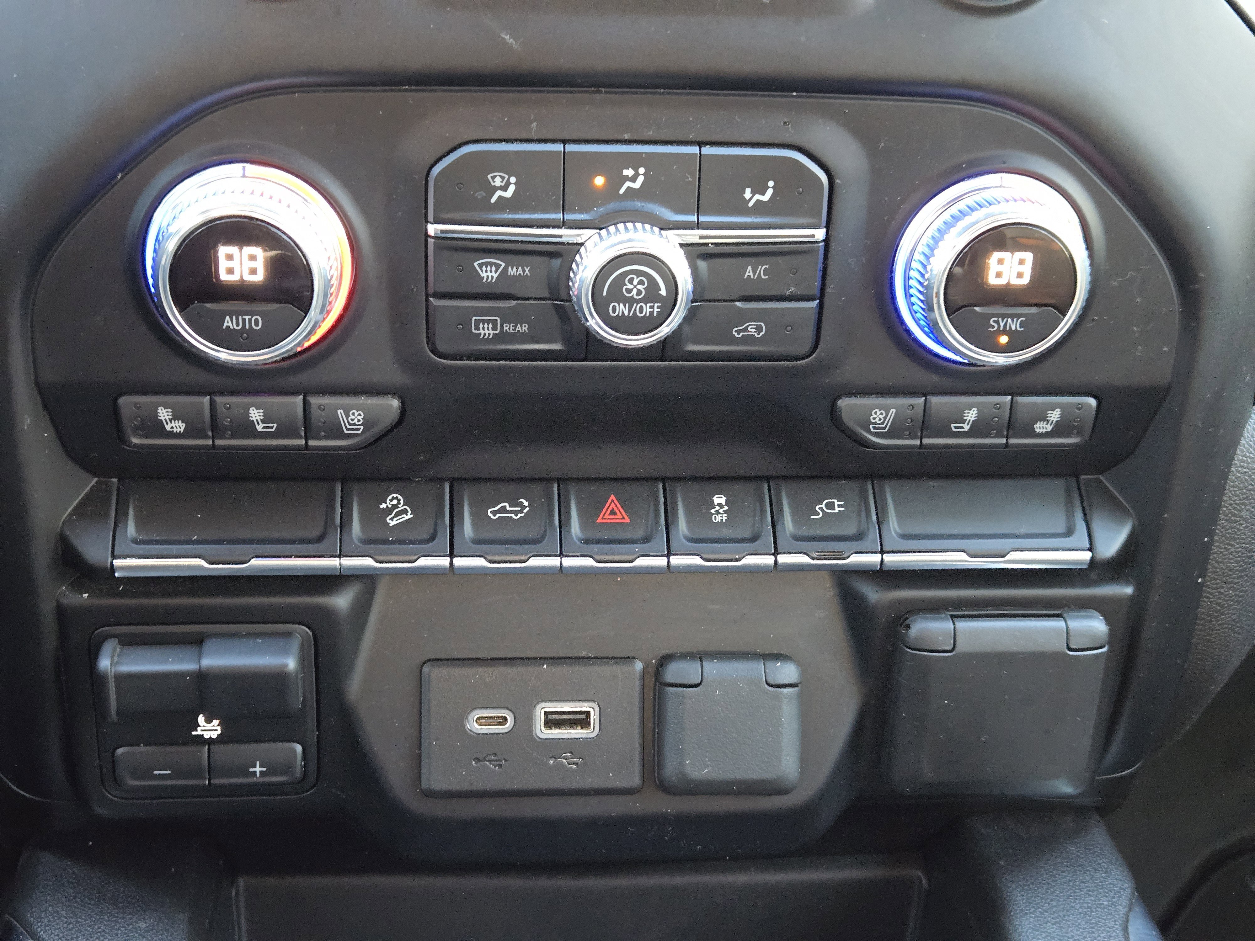 Used 2021 GMC Sierra 1500 AT4 image 22