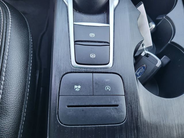 Certified 2022 Ford Escape SEL image 25