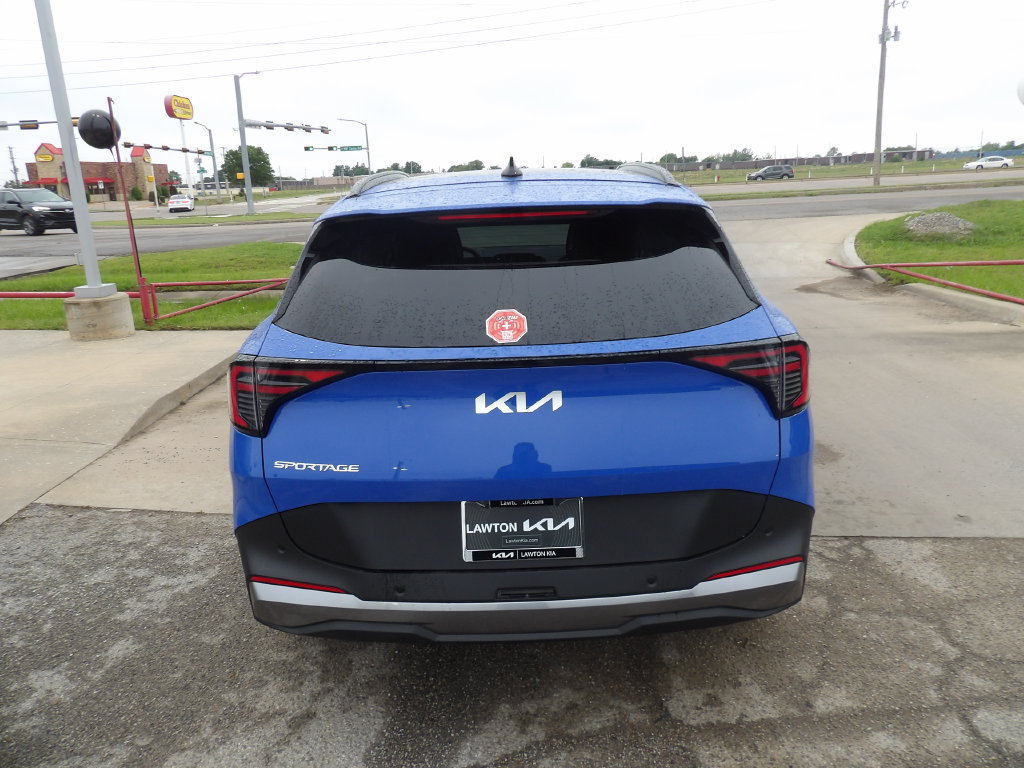 New 2026 Kia Sportage EX w/ EX Panorama Roof Package FWD image 7