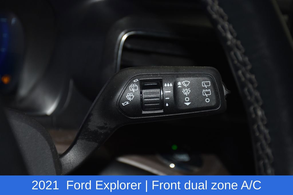 Used 2021 Ford Explorer Platinum w/ Equipment Group 601A AWD/4WD image 12