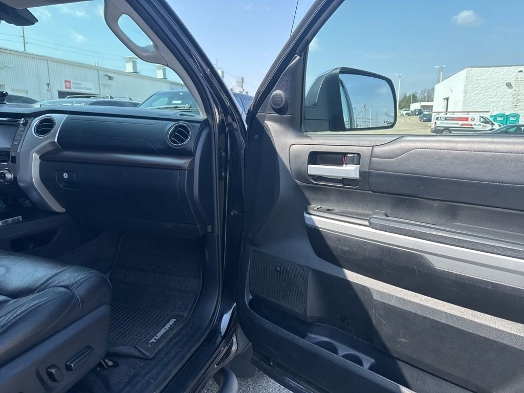 Used 2019 Toyota Tundra Limited w/ Limited Premium Package image 10