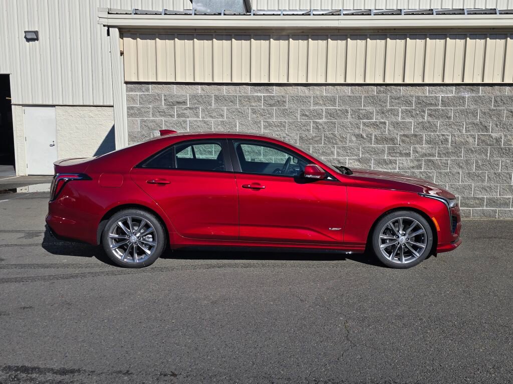 New 2026 Cadillac CT4 V image 9