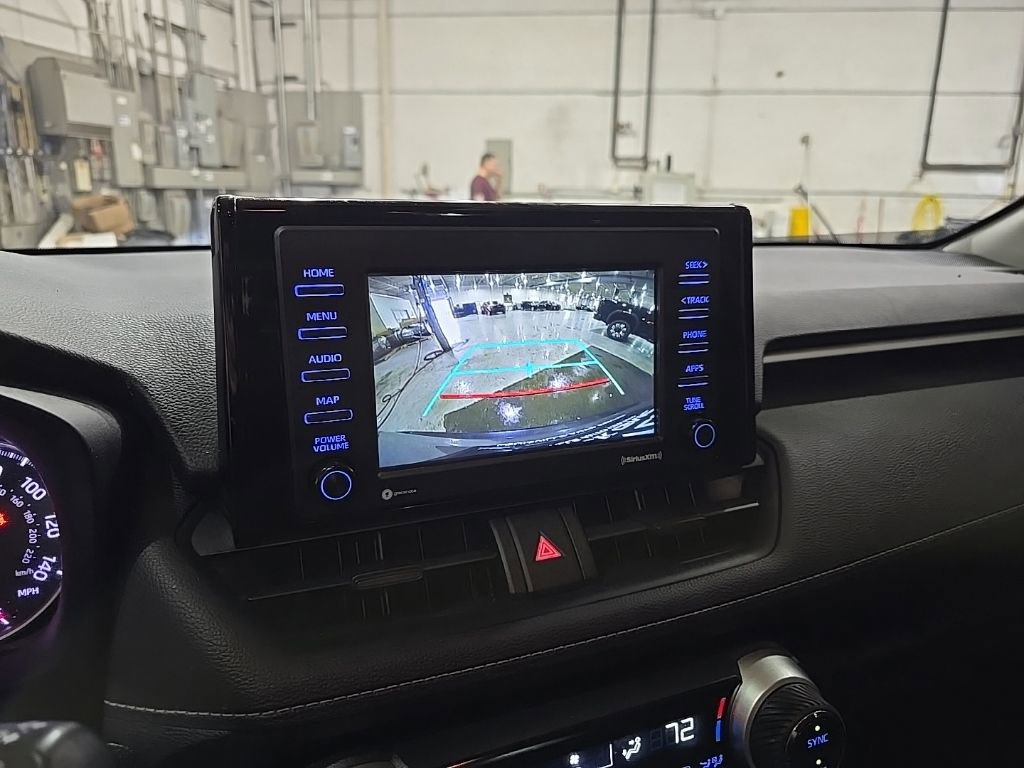 Used 2021 Toyota RAV4 XLE w/ Convenience Package FWD image 20