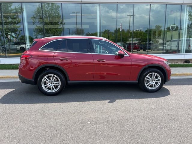 Used 2025 Mercedes-Benz GLC 300 4MATIC image 10