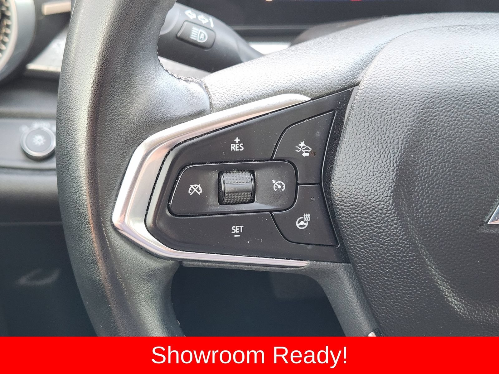 Used 2024 Chevrolet Trax ACTIV w/ Driver Confidence Package FWD image 35
