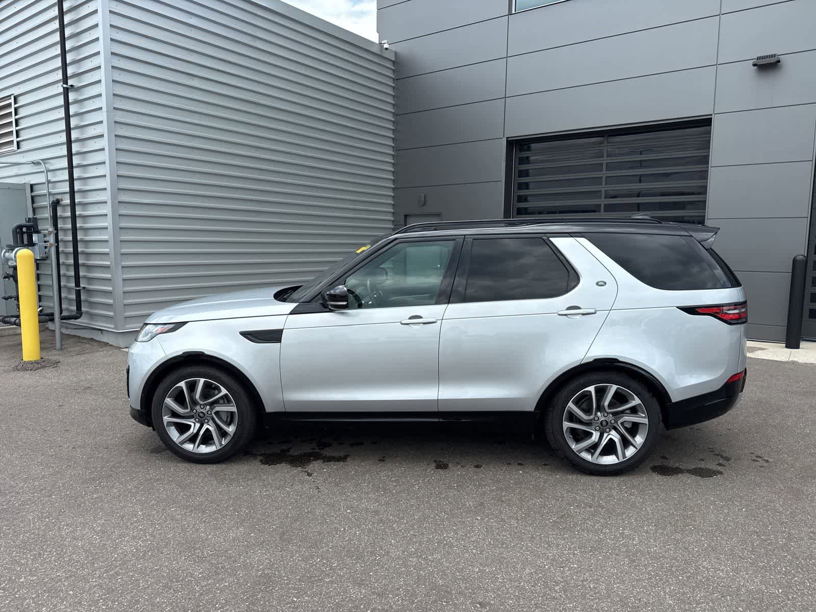 Used 2020 Land Rover Discovery Landmark AWD/4WD video 2