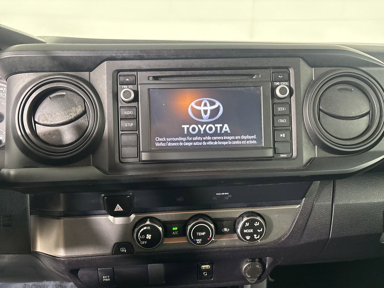 Used 2019 Toyota Tacoma SR image 15