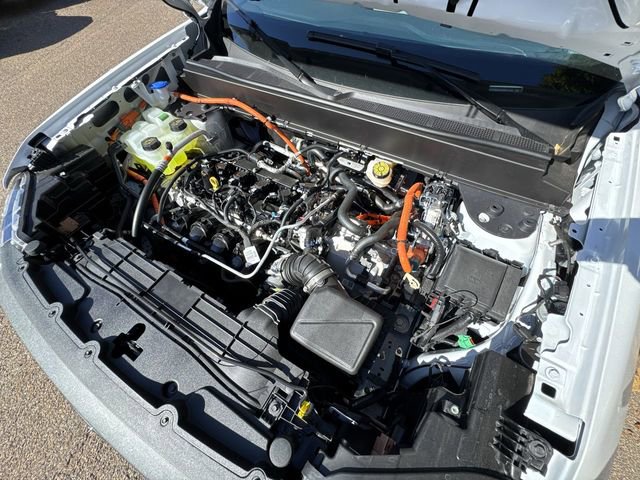 New 2025 Ford Maverick XL image 11