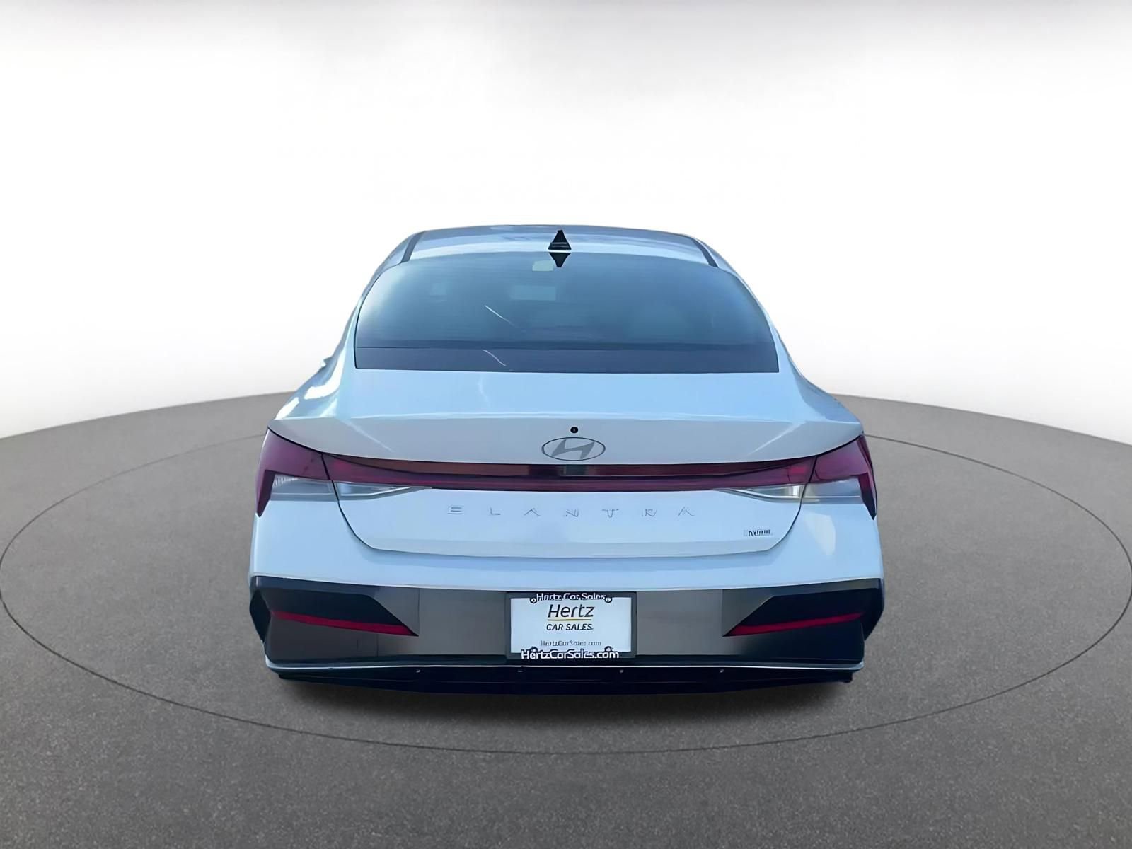 Used 2025 Hyundai Elantra Limited image 11