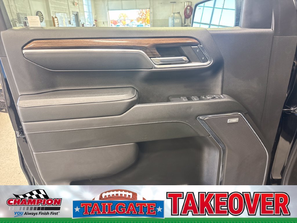 Used 2023 Chevrolet Silverado 1500 RST AWD/4WD image 19