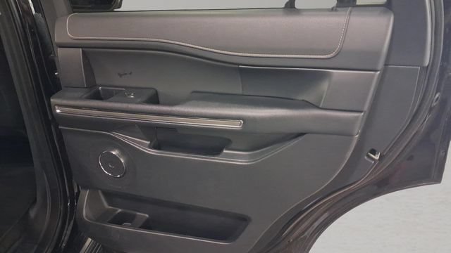 Used 2024 Ford Expedition XLT AWD/4WD image 16