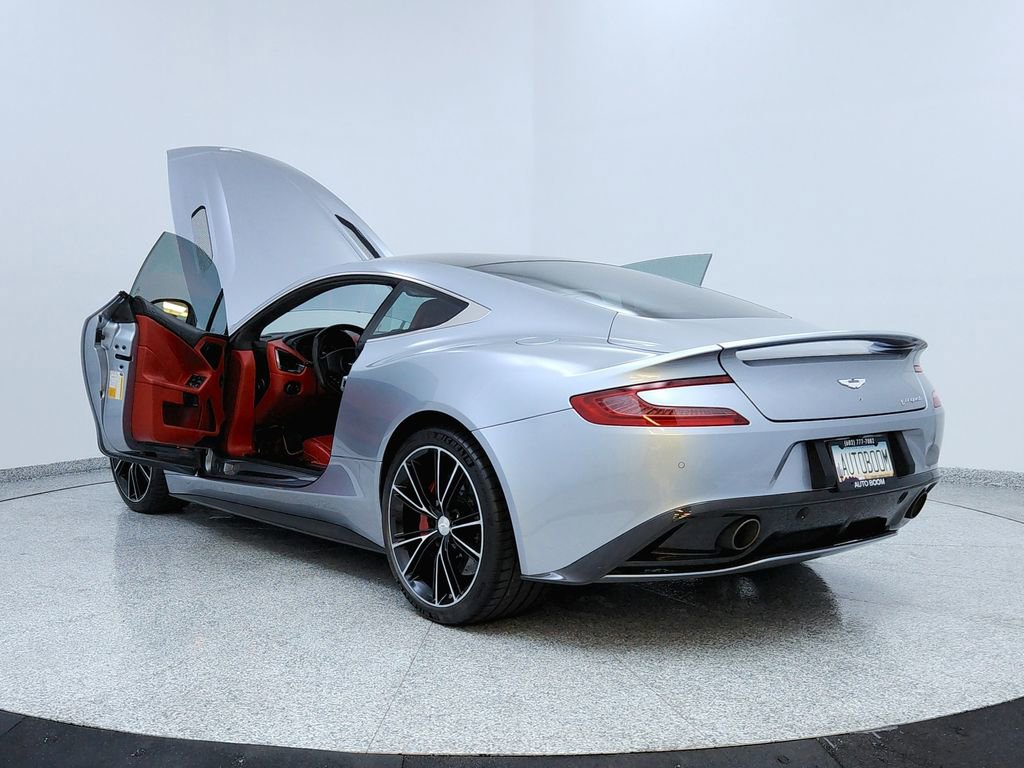 Used 2014 Aston Martin Vanquish Coupe image 10