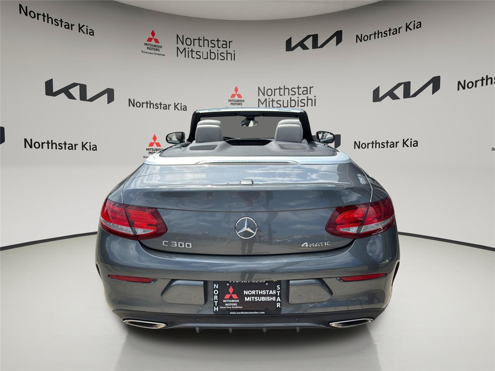 Used 2017 Mercedes-Benz C 300 4MATIC Cabriolet image 4
