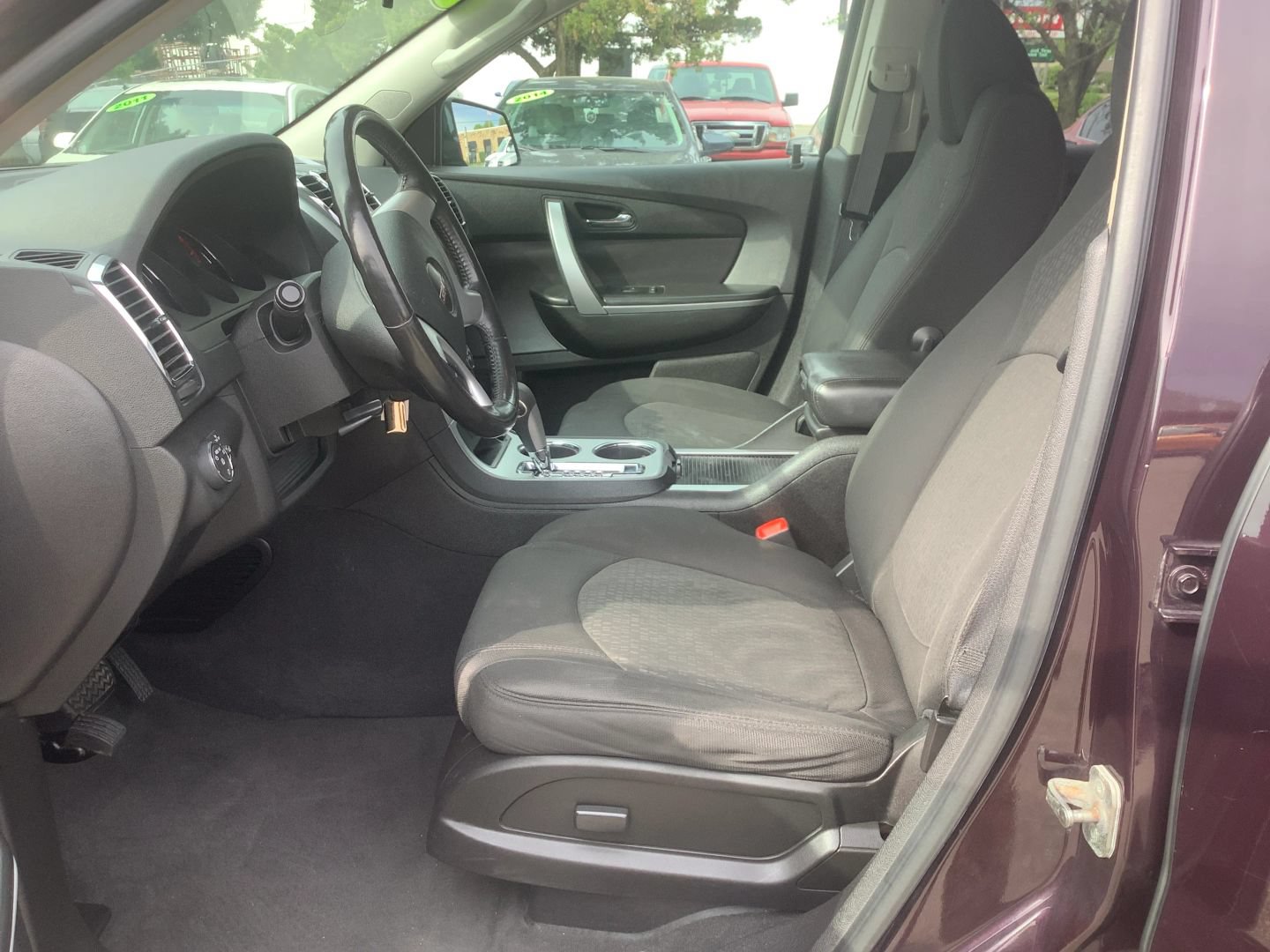 Used 2009 GMC Acadia SLE w/ Preferred Package FWD image 18
