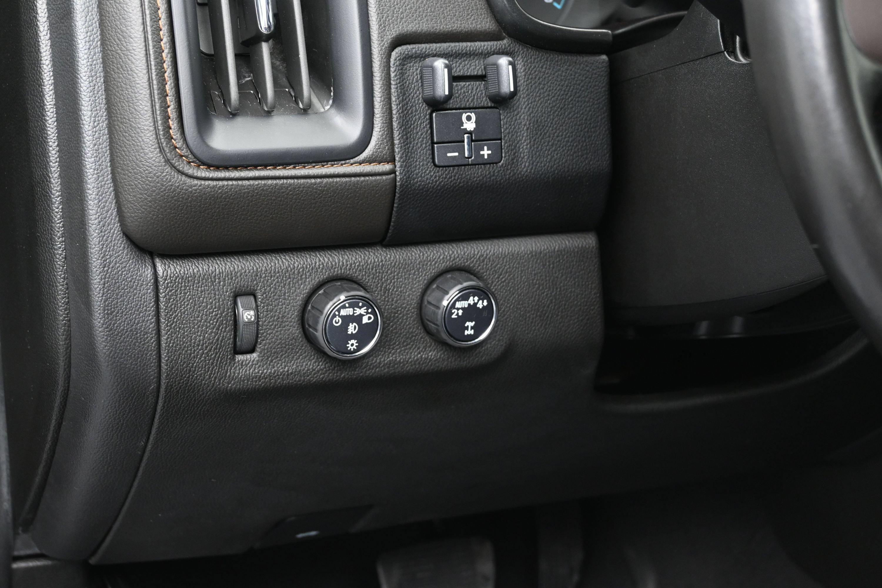 Used 2022 GMC Canyon AT4 w/ Driver Alert Package AWD/4WD image 22