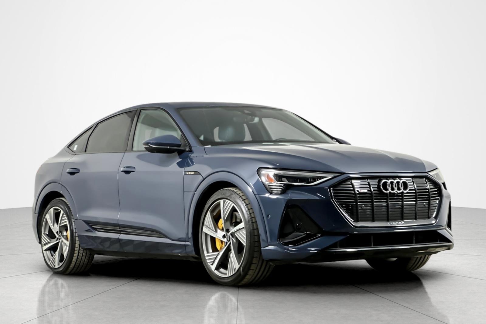Used 2023 Audi e-tron Prestige w/ Prestige Package image 7