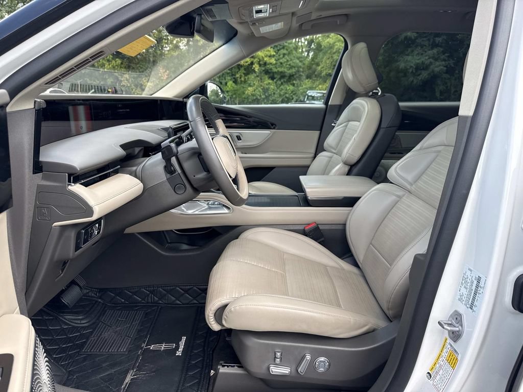 Used 2024 Lincoln Nautilus Reserve w/ Equipment Group 203A AWD/4WD image 16