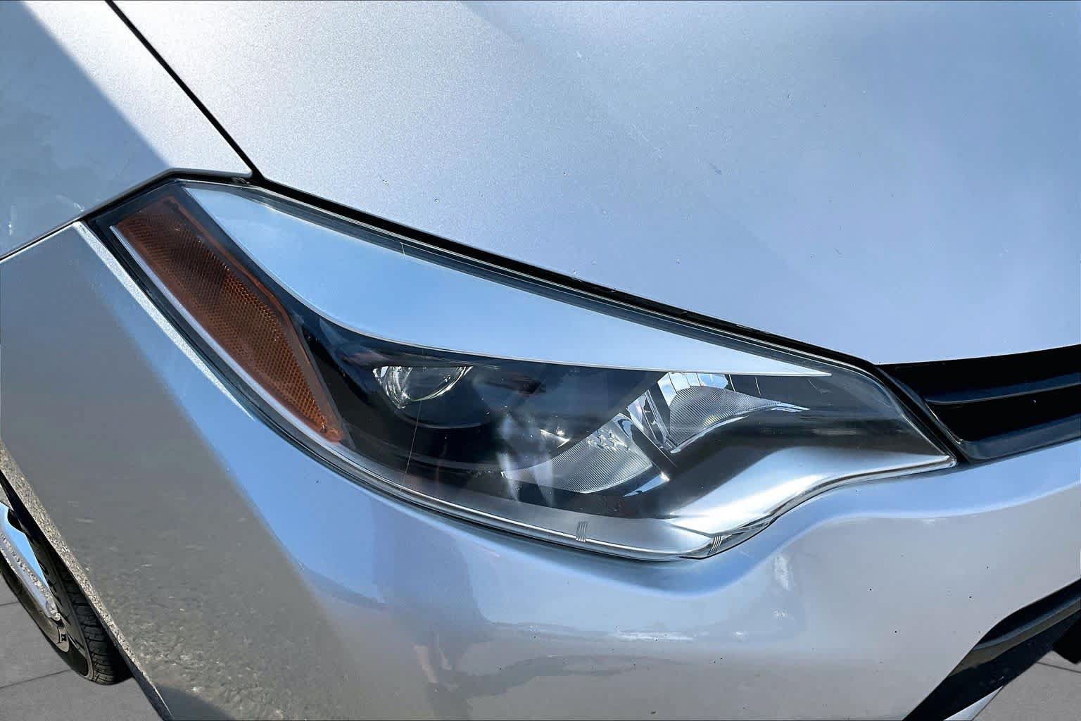 Used 2016 Toyota Corolla LE FWD image 26