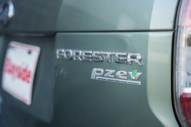 Used 2016 Subaru Forester 2.5i Premium w/ All-Weather Package image 8