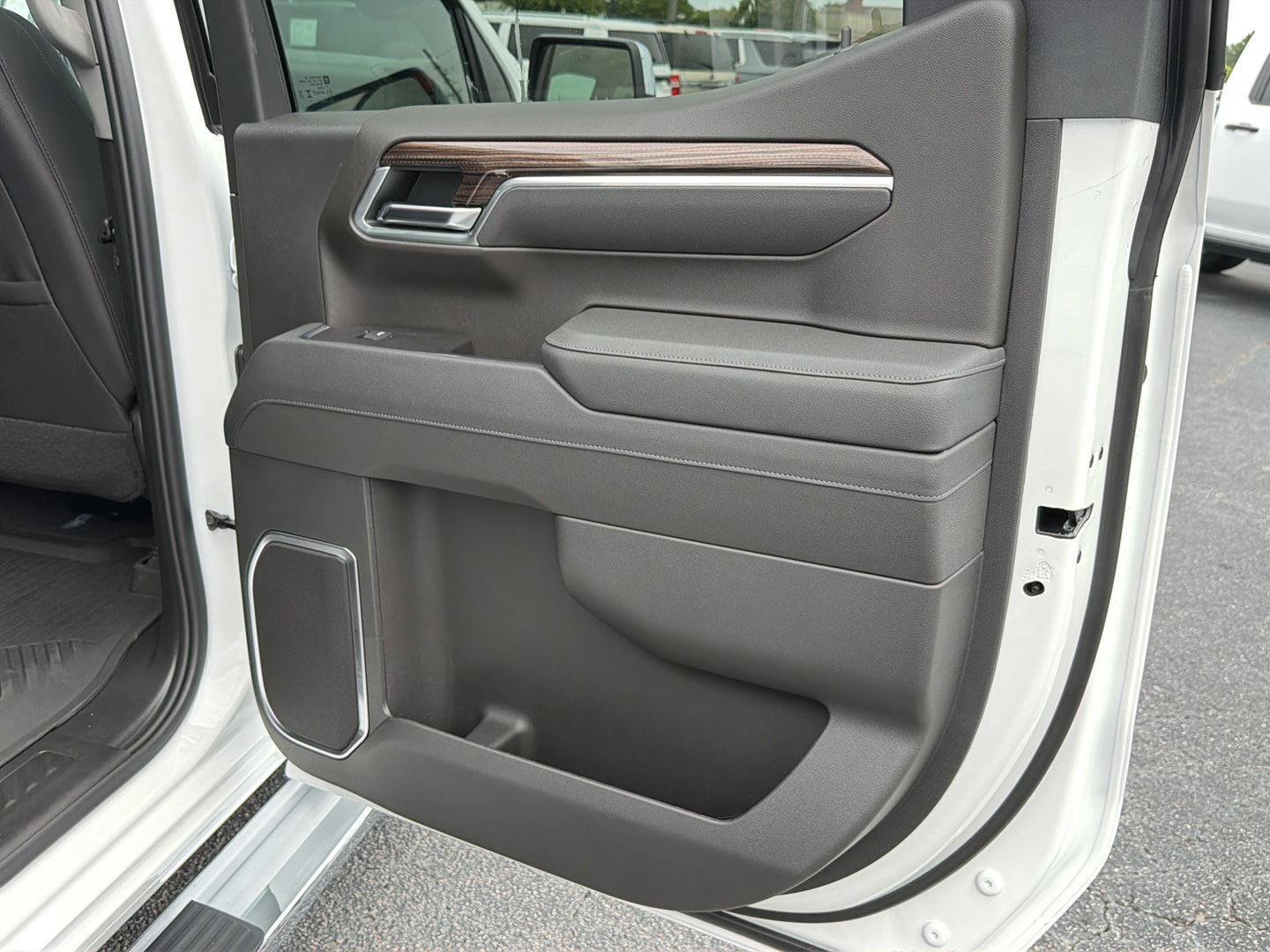 New 2026 Chevrolet Silverado 1500 LT AWD/4WD image 15