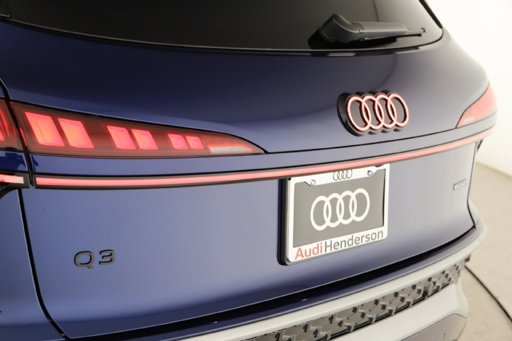 New 2026 Audi Q3 quattro 2.0T AWD/4WD image 32